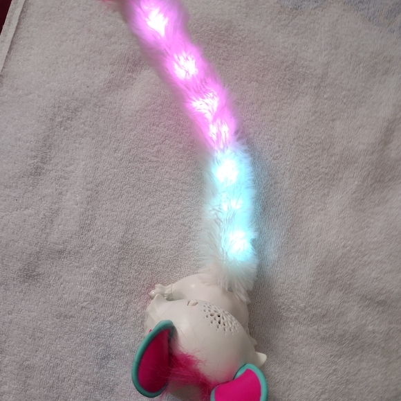 Amiglow Lil Gleemerz Animal Toy Pet Talking Interactive Mattel Light Up Colorful - Picture 3 of 6